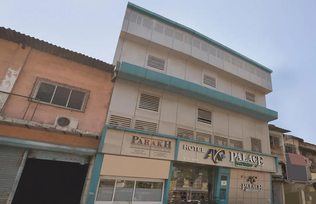 Hotel O By Oyo Ak Palace Near Chhatrapati Shivaji International Airport-1